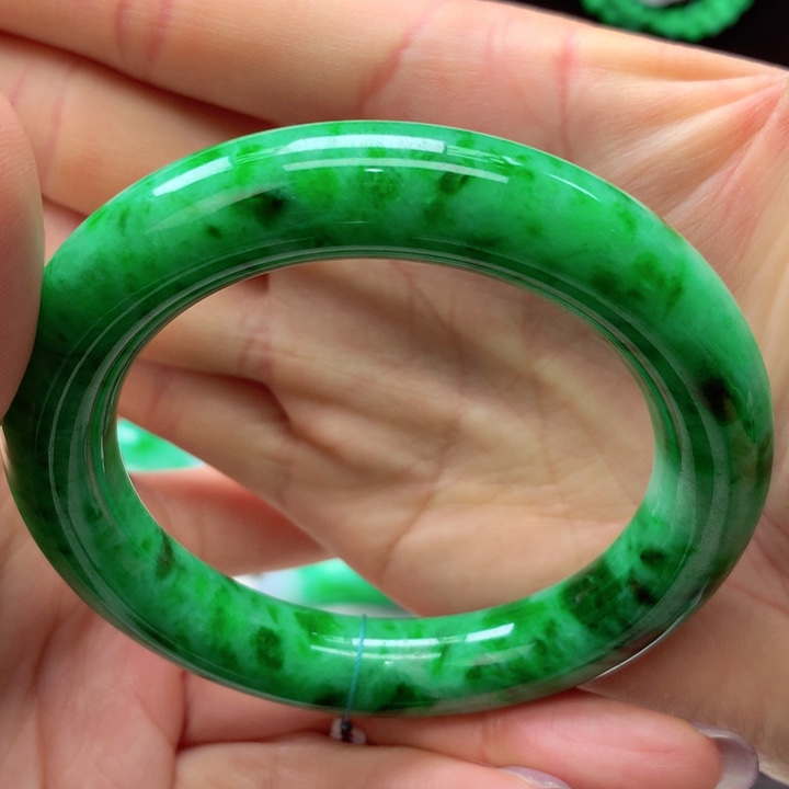 【闪购商品】翡翠手镯未镶嵌天然翡翠手镯