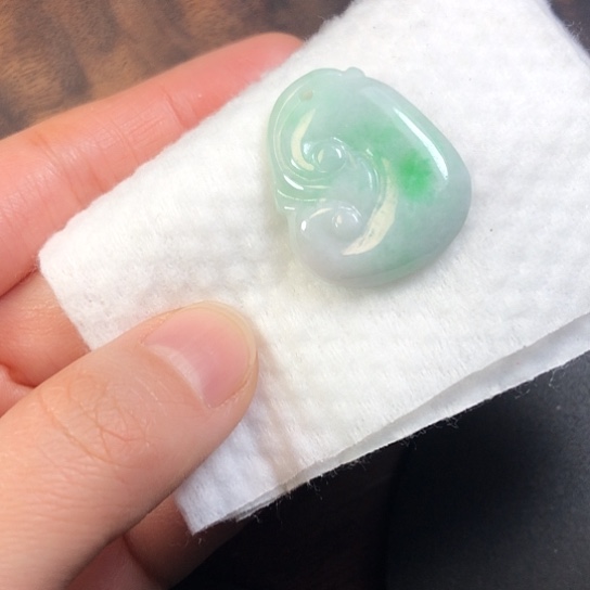 翡翠未镶嵌颈饰缅甸A货，每天下午1点半开播