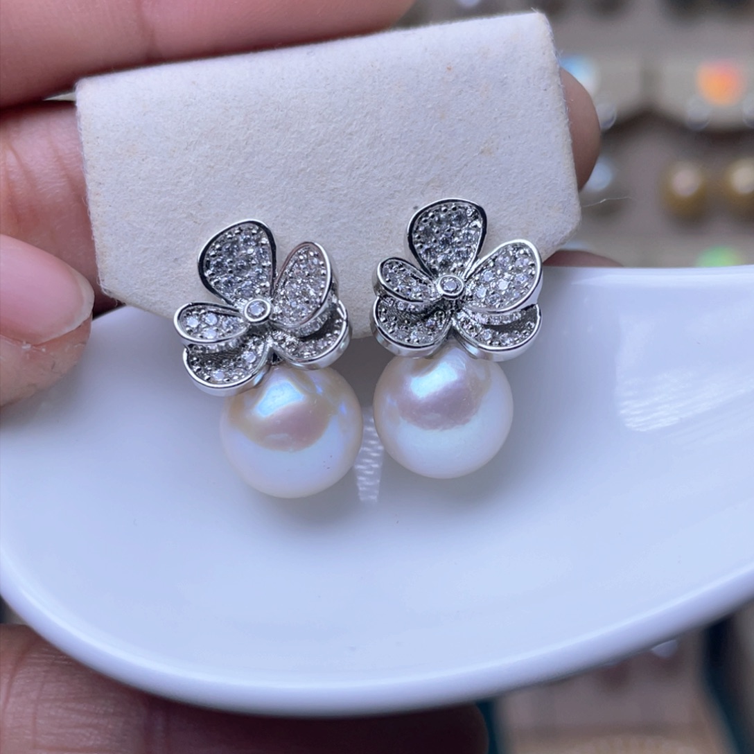 淡水珍珠耳环未镶嵌