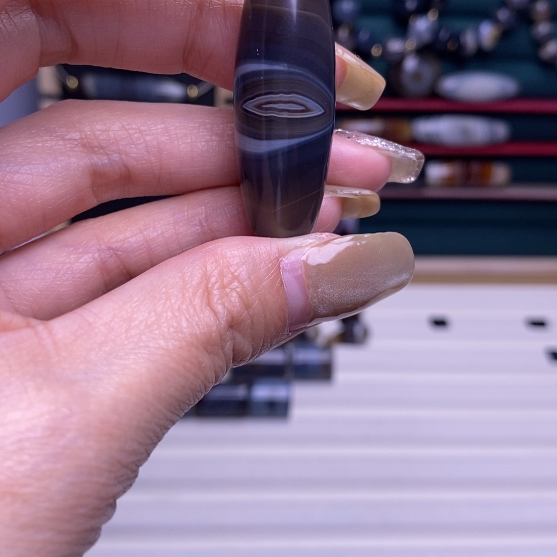 8***床玛瑙/玉髓合金颈饰