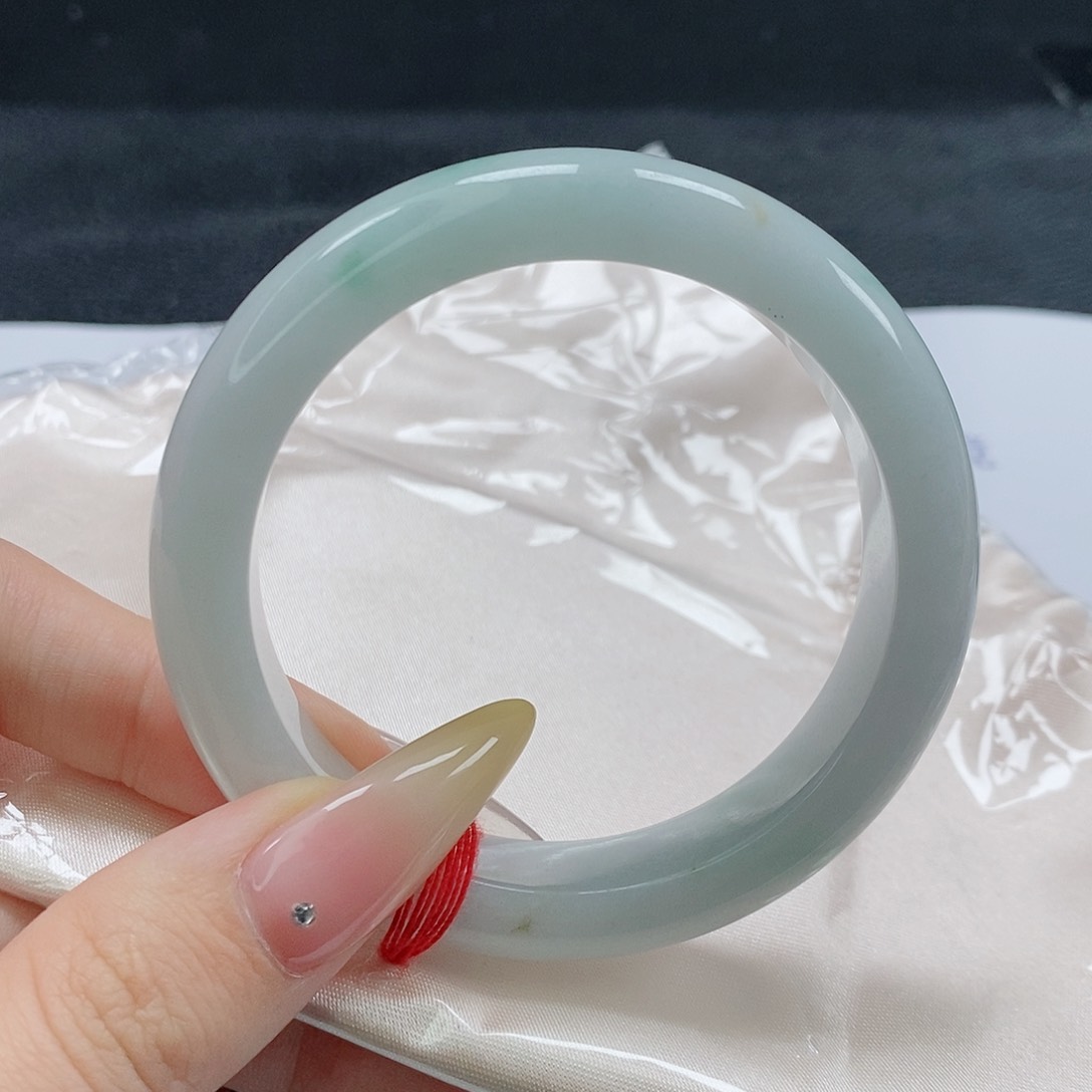 【闪购商品】翡翠手镯未镶嵌324号