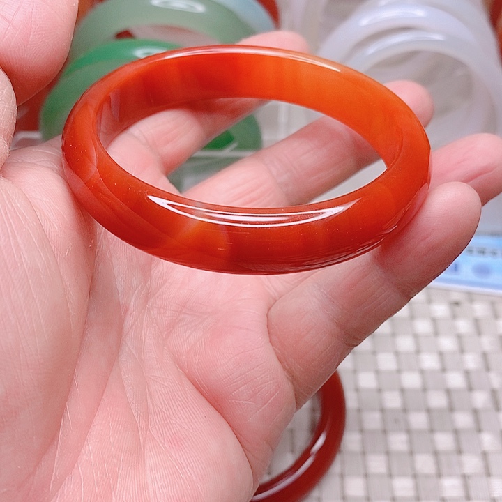 玛瑙/玉髓手镯未镶嵌