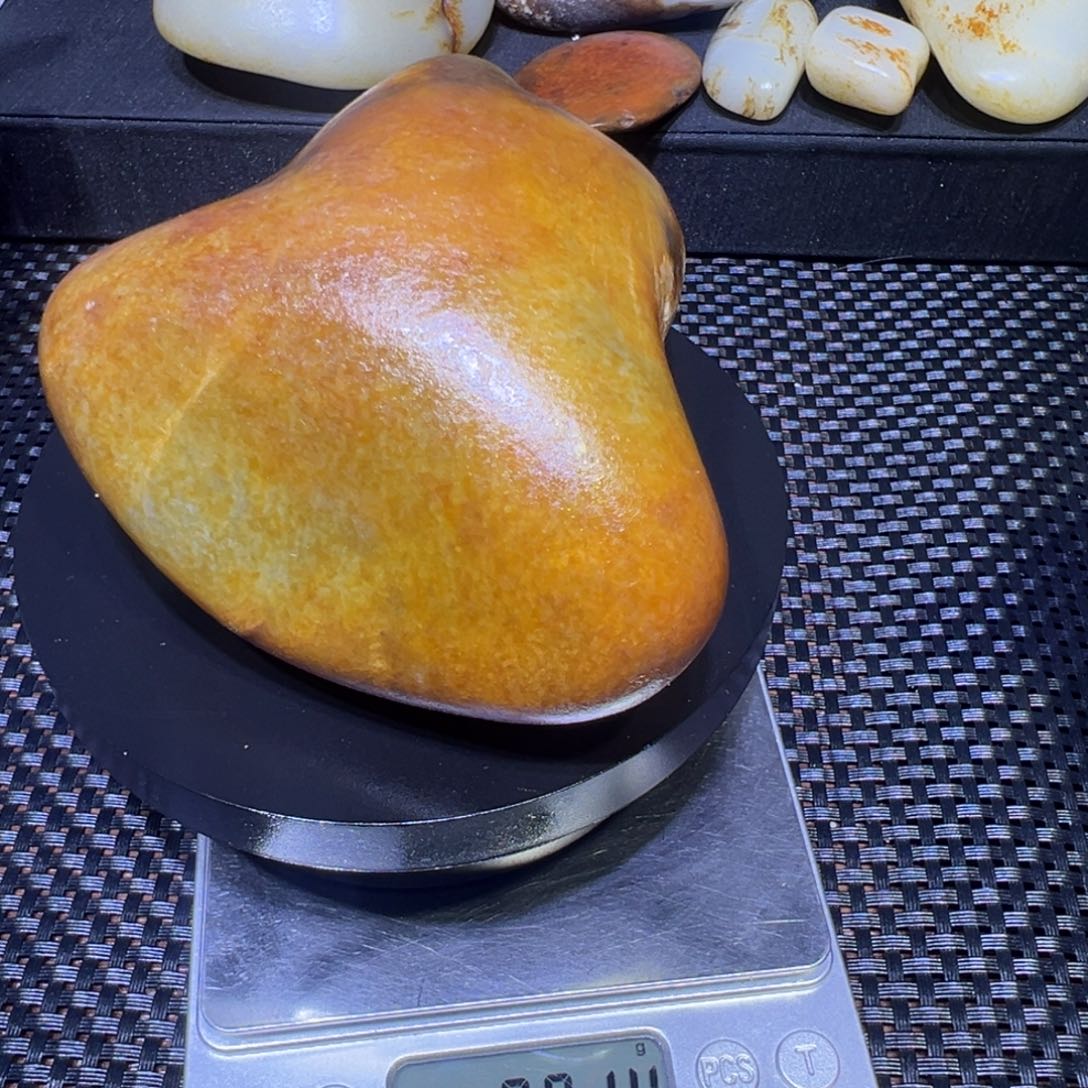 和田玉（子料）未镶嵌吊坠(不含链)901克