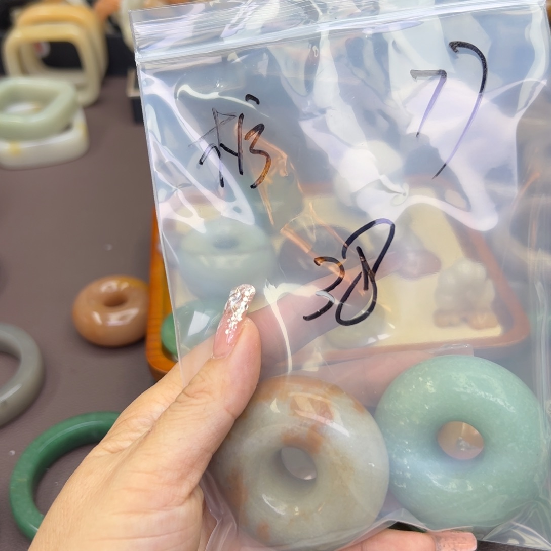 石英质玉手镯未镶嵌柠**妈