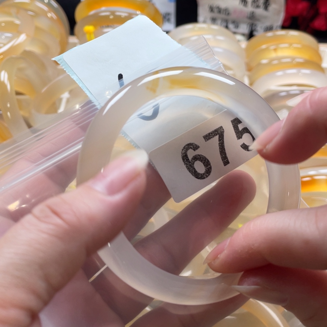 玛瑙/玉髓未镶嵌手镯