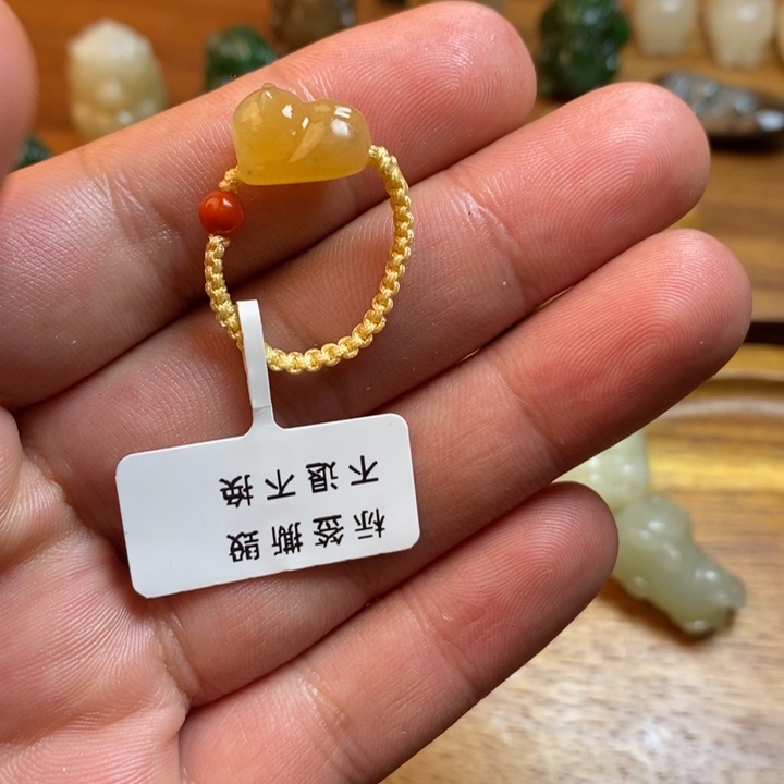 不****和田玉未镶嵌颈饰