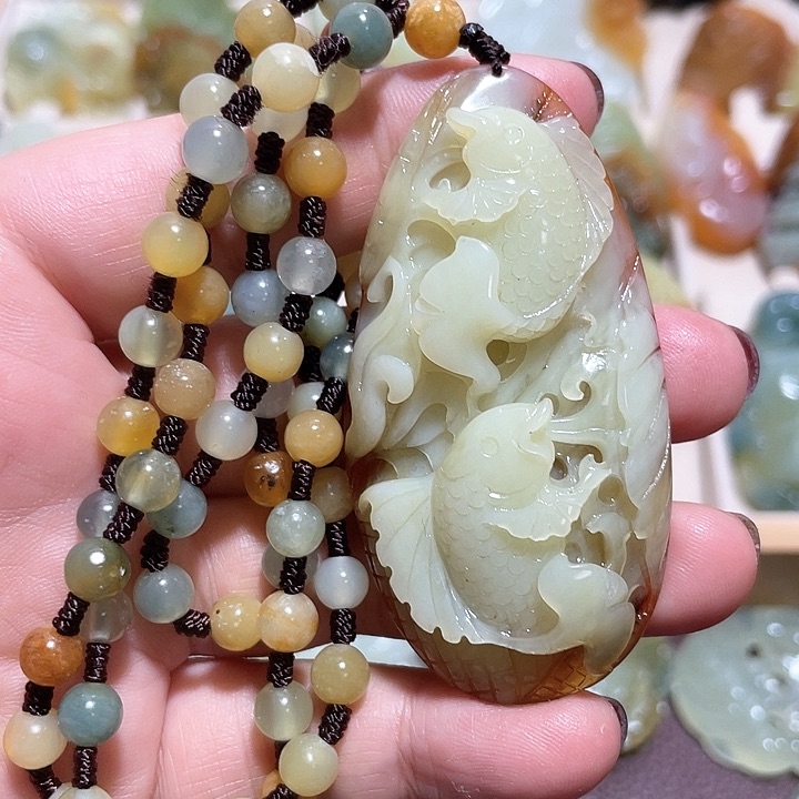 岫玉吊坠(赠链)未镶嵌