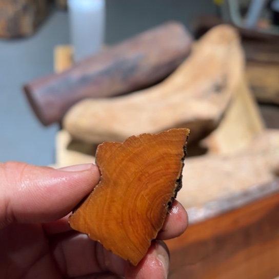 檀香木迈索尔老山檀香风化老料牌子料