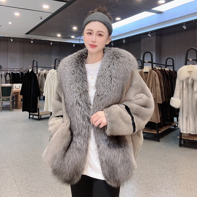 SN 2025 | 进口短二天鹅绒斗篷狐狸毛水貂外套—SN-狐狸毛领