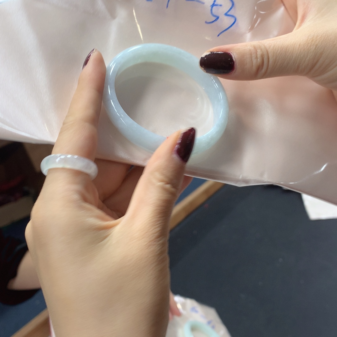 翡翠未镶嵌手镯买断