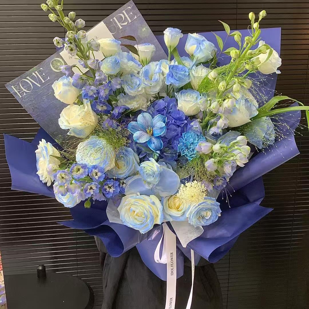 【唯爱星空】蓝色绣球郁金香蝴蝶兰高端花材混搭鲜花花束同城小时达