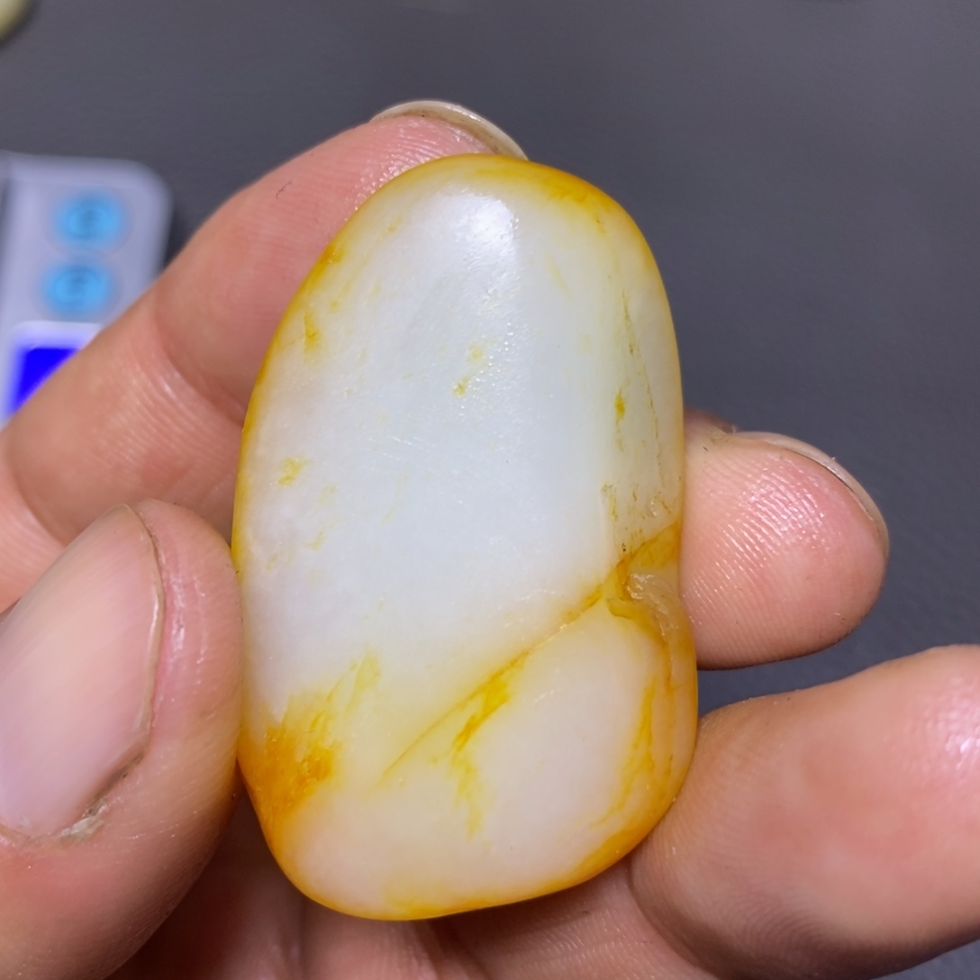 和田玉（糖玉）未镶嵌挂件