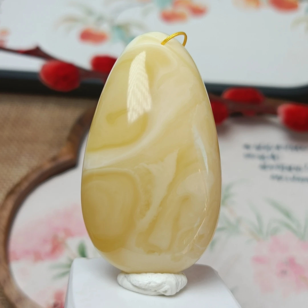 天然浓蜡妖花水滴吊坠~俄料精品~尺寸48✘28✘14~5501