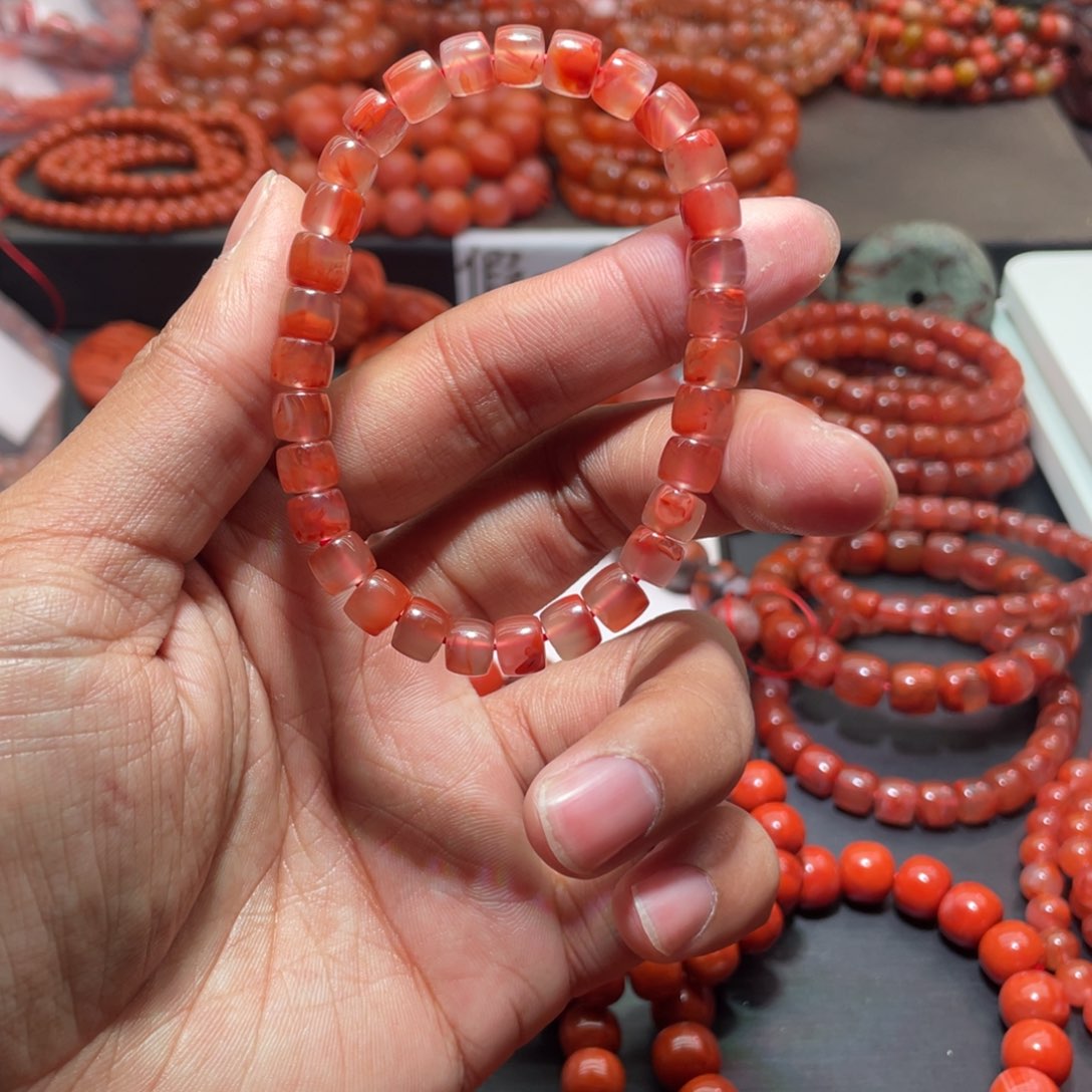 南红玛瑙手链未镶嵌