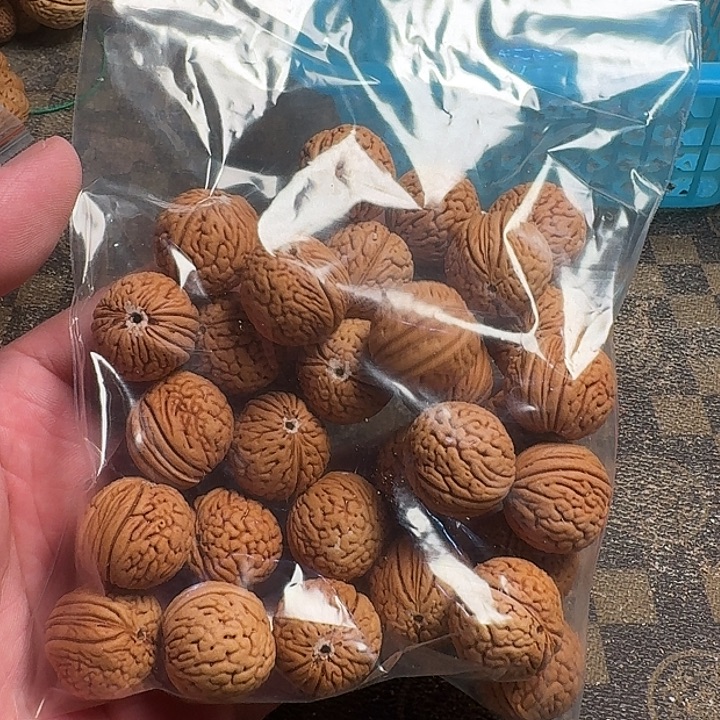 王***串桃核吊坠6666666666666