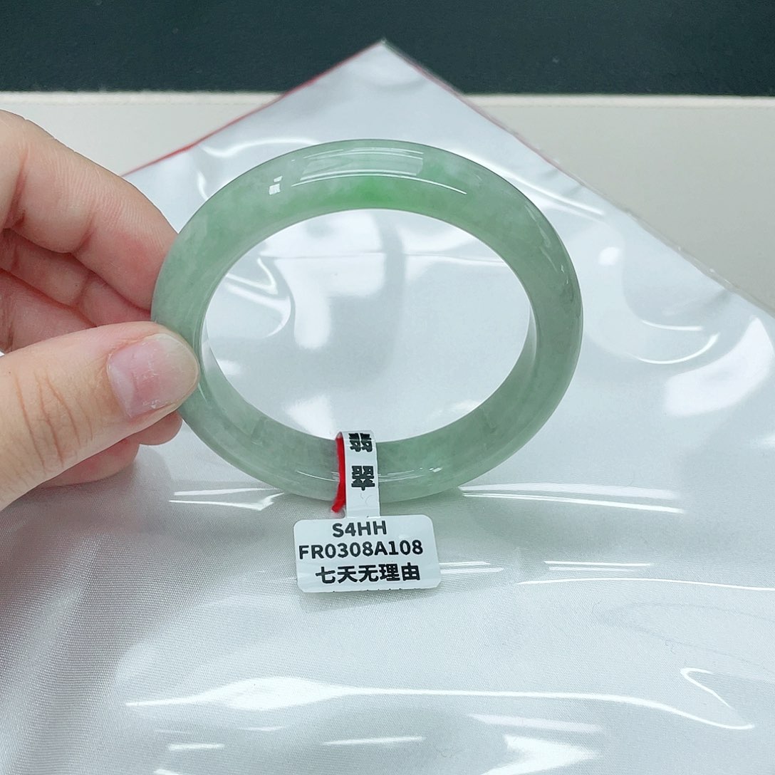 翡翠未镶嵌手镯正56