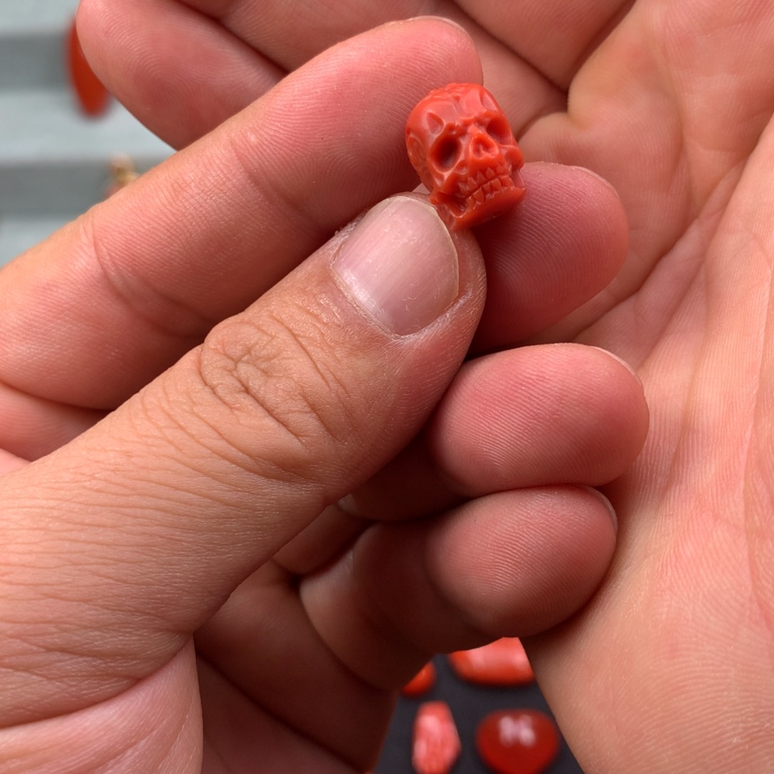 南红玛瑙吊坠未镶嵌