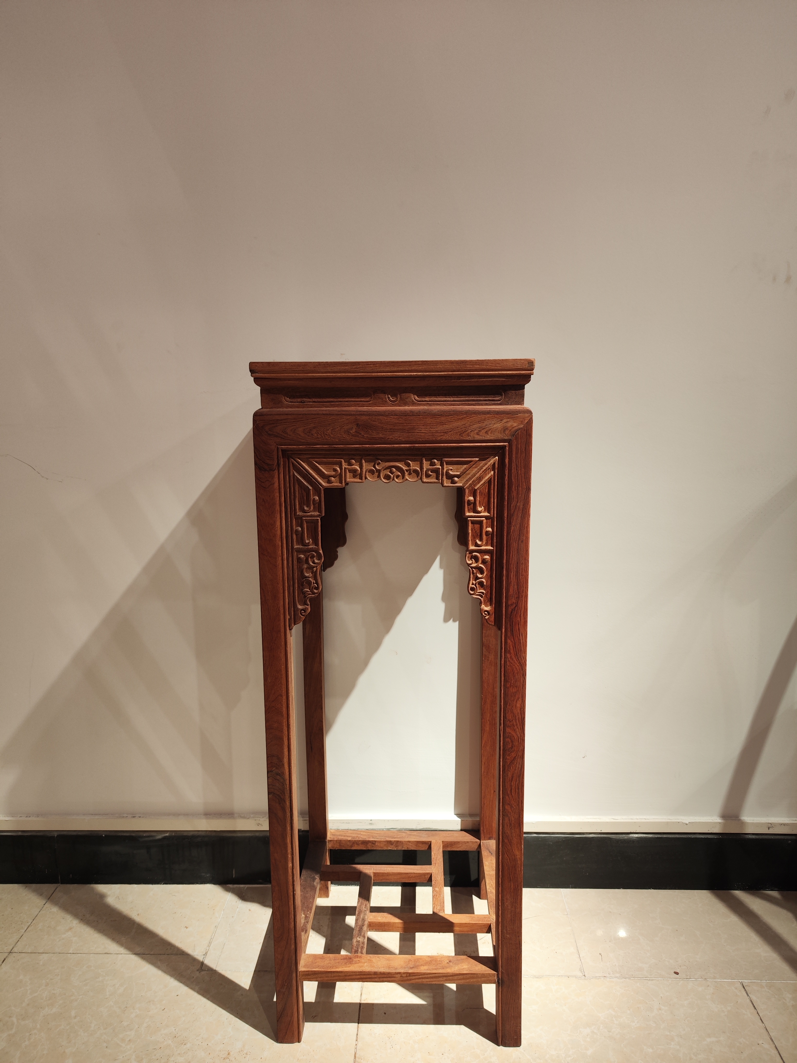 （35*35*97cm）缅花大果紫檀雕花几万字花架