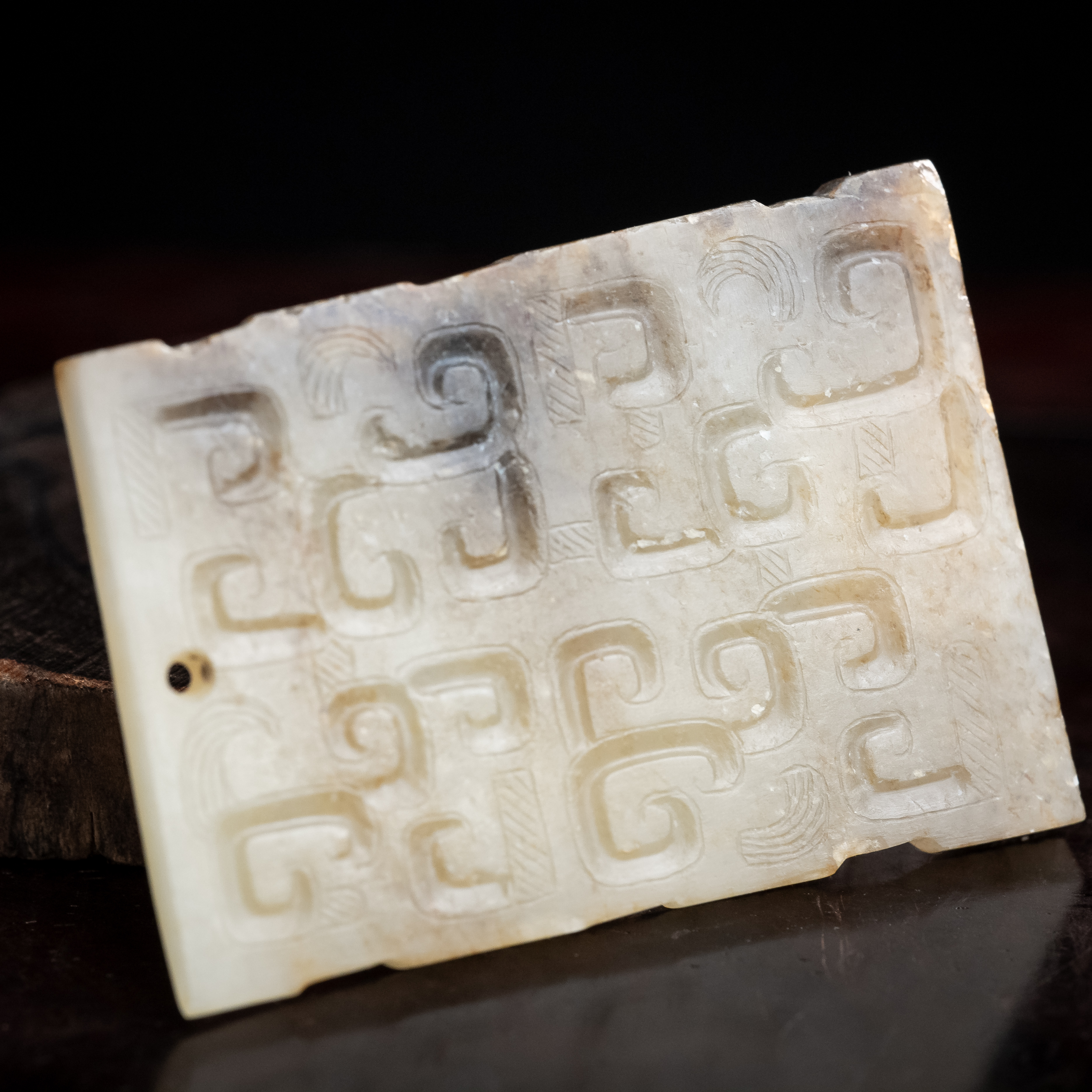 141明代和田玉刻纹玉佩2583