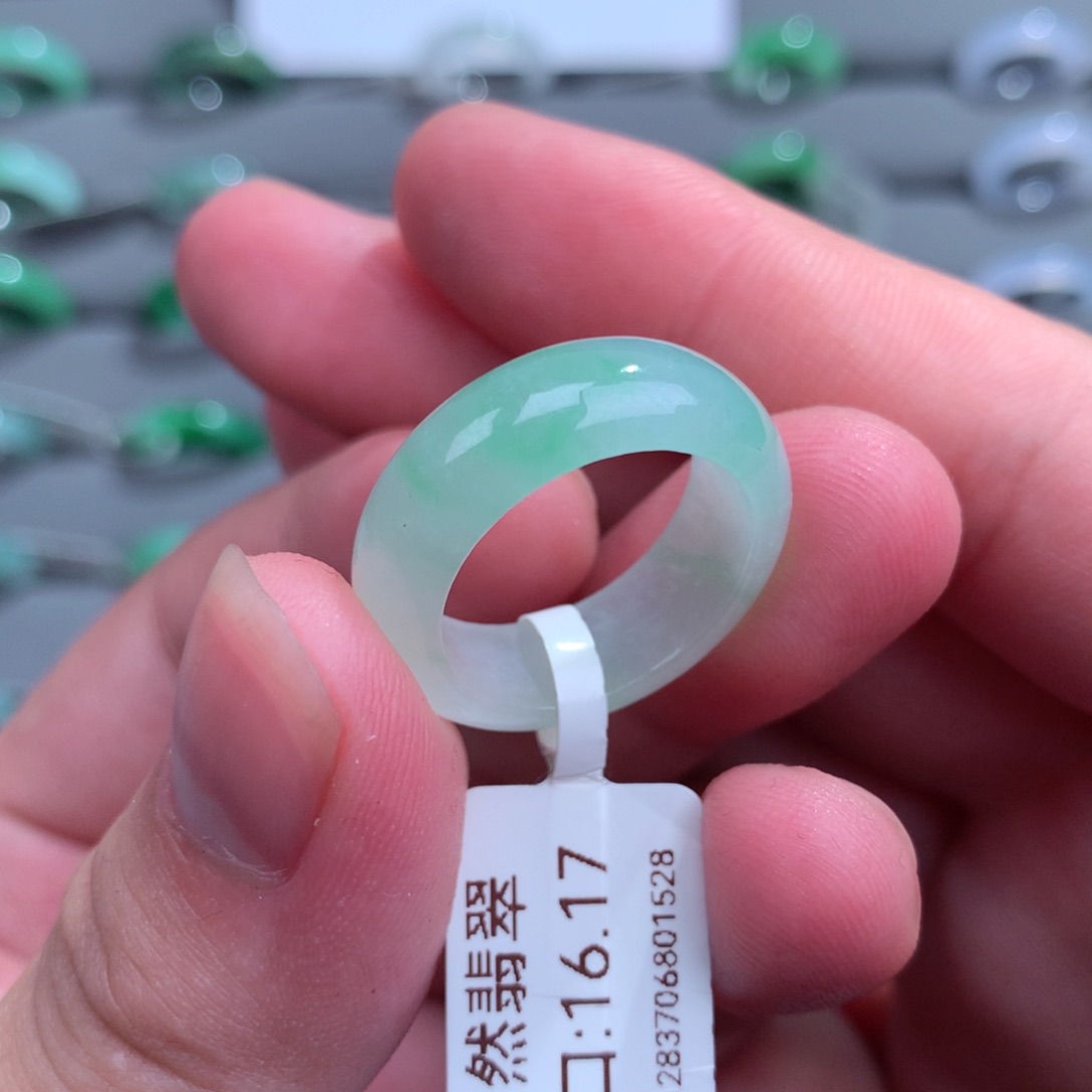 翡翠戒指未镶嵌天然