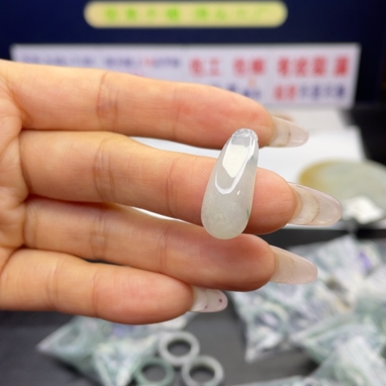 【闪购商品】翡翠手链未镶嵌翡翠首饰翡翠a货