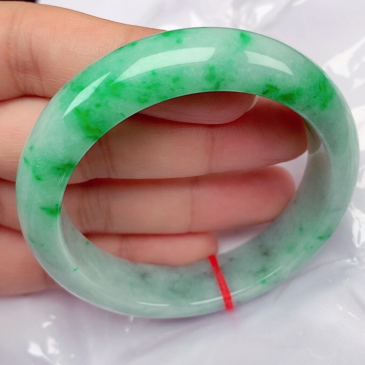 翡翠未镶嵌手镯56～57飘阳绿正圈手镯