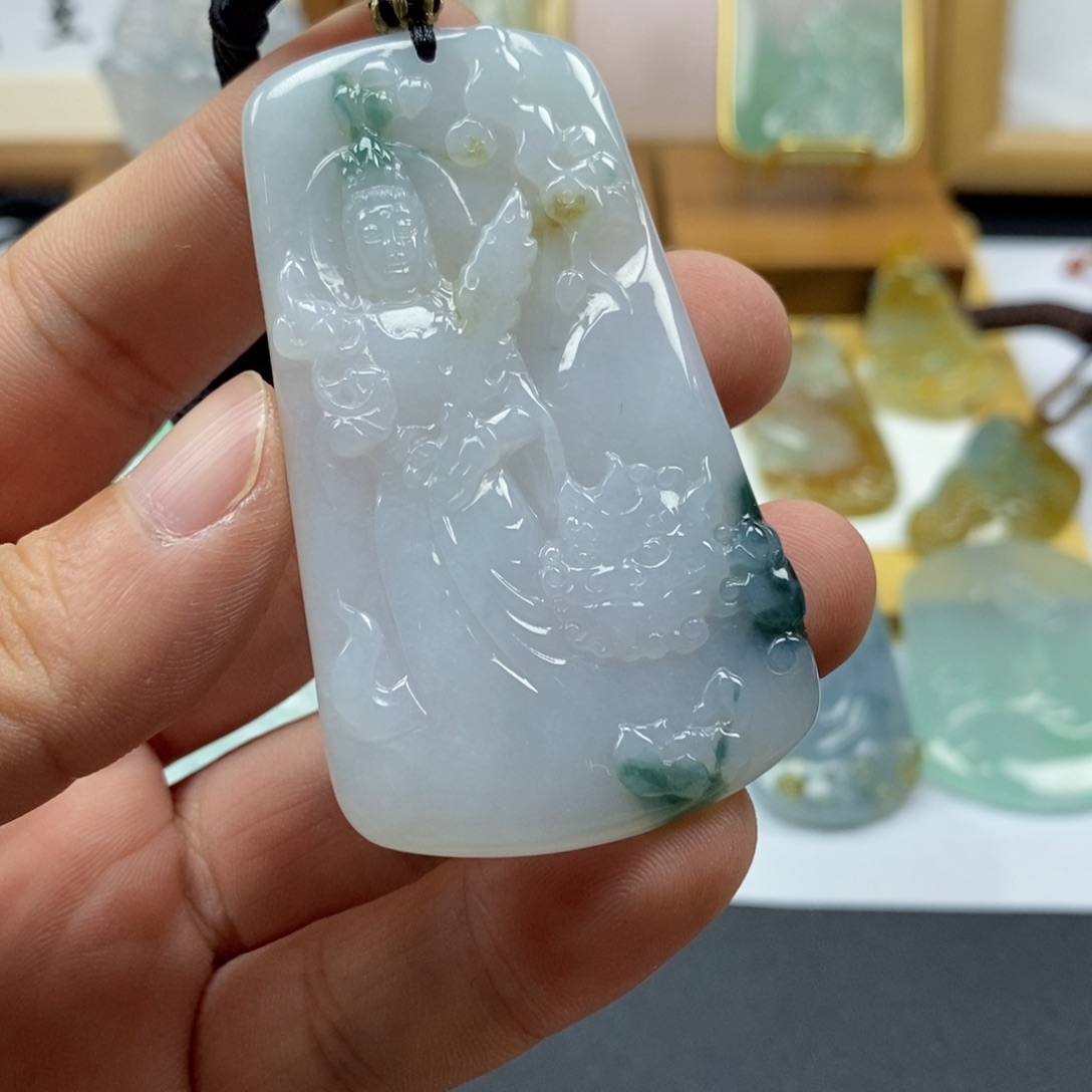 翡翠颈饰未镶嵌缅甸翡翠