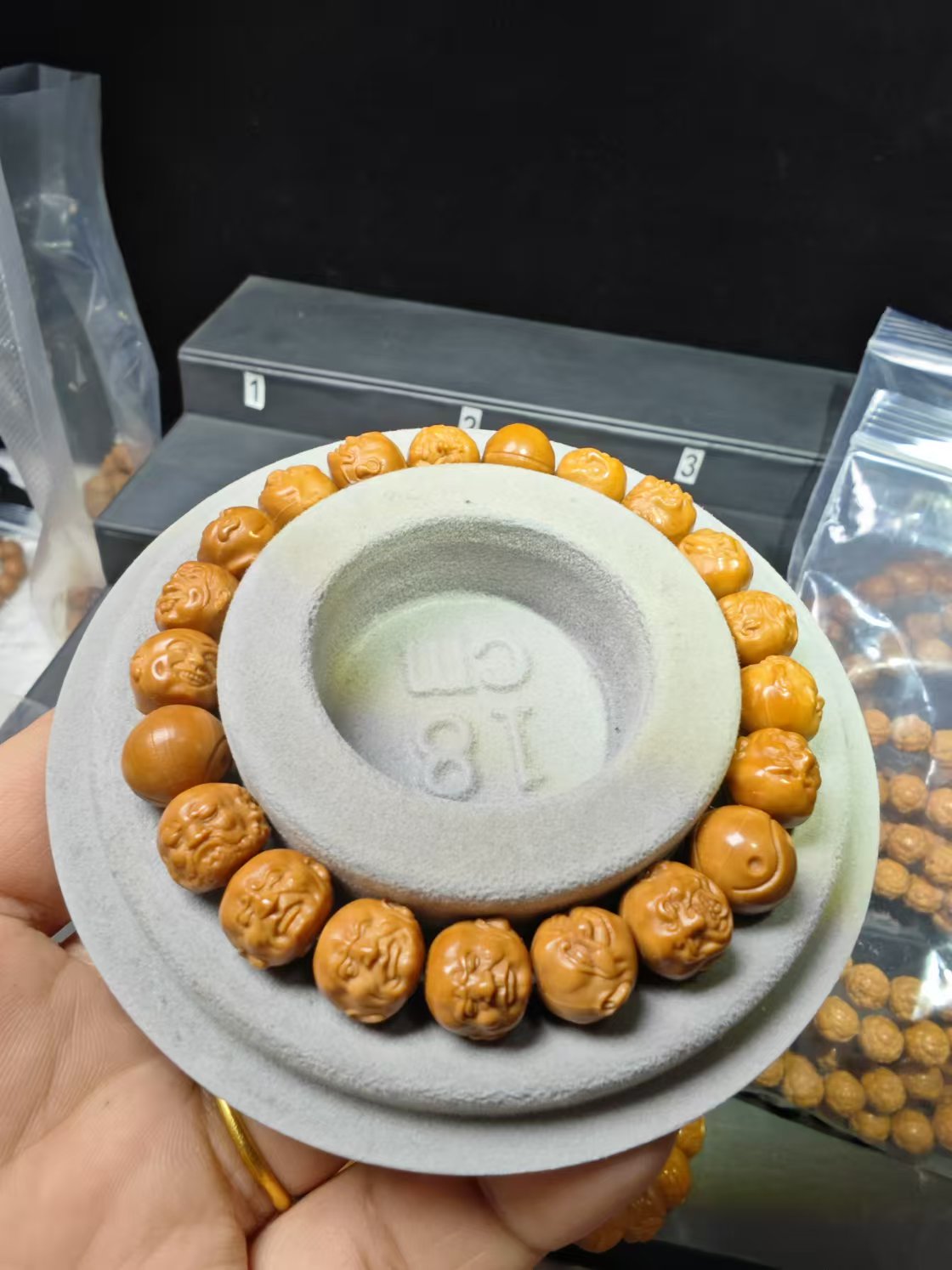 全品猴头核桃雕刻十八罗汉10+猴头手串