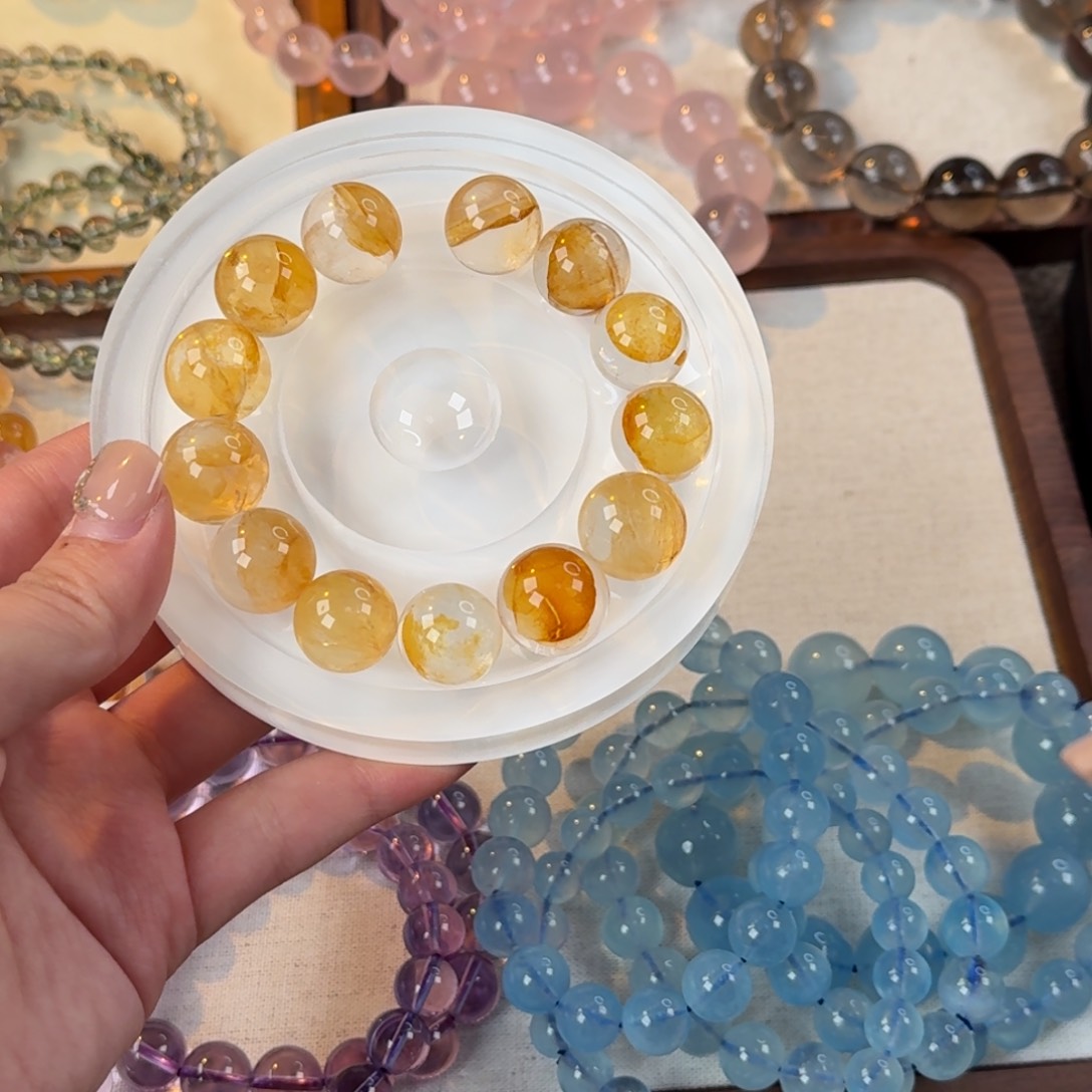 手串未镶嵌水晶黄胶花