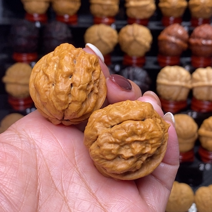 文玩核桃把件小金蝉…………06