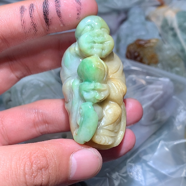 翡翠未镶嵌颈饰保真天然a货翡翠