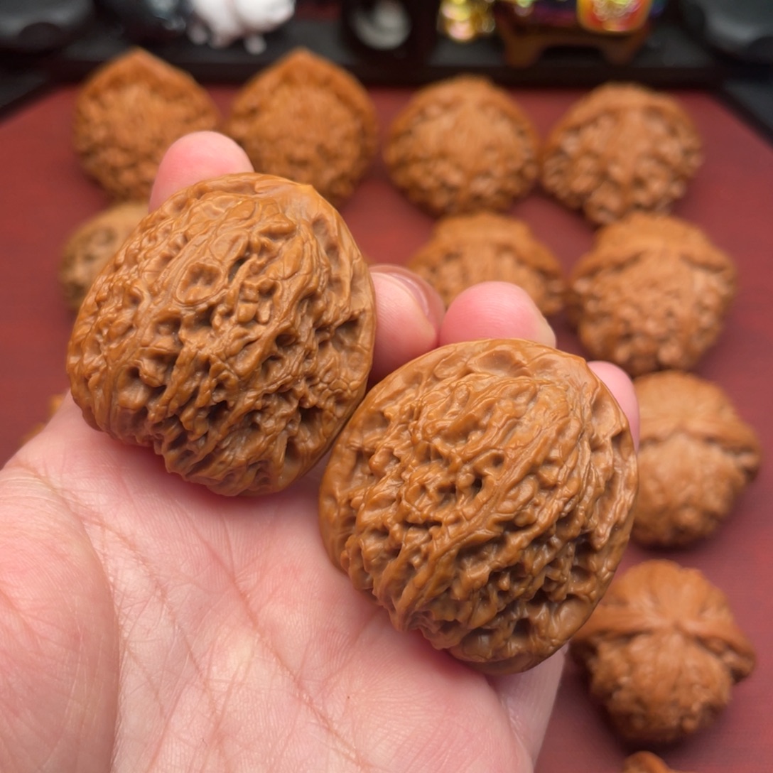 金***紫文玩核桃把件38炮弹南疆