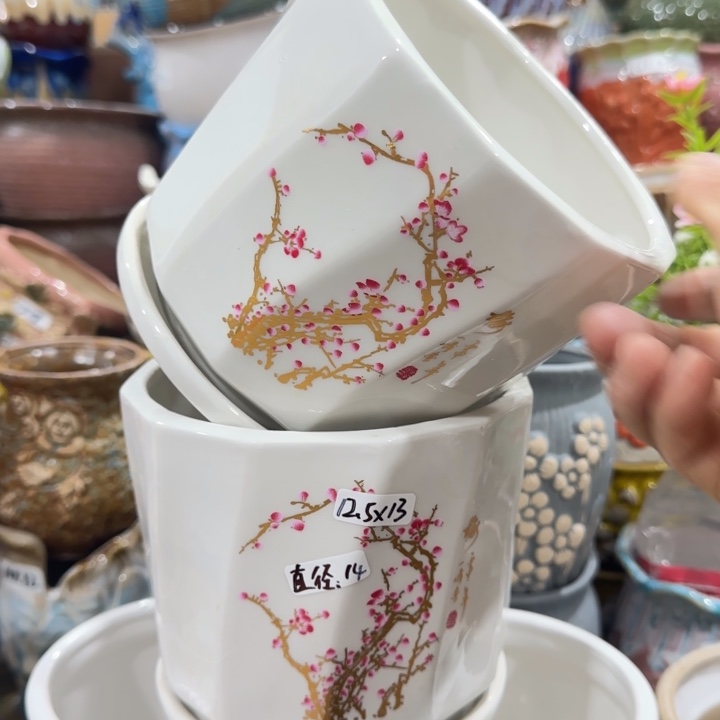 凑9块包邮，有孔，陶瓷花盆