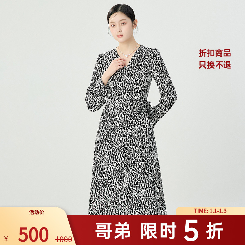 哥弟新款女装法式V领一片式洋装茶歇裙长袖印花连衣裙长裙1500498