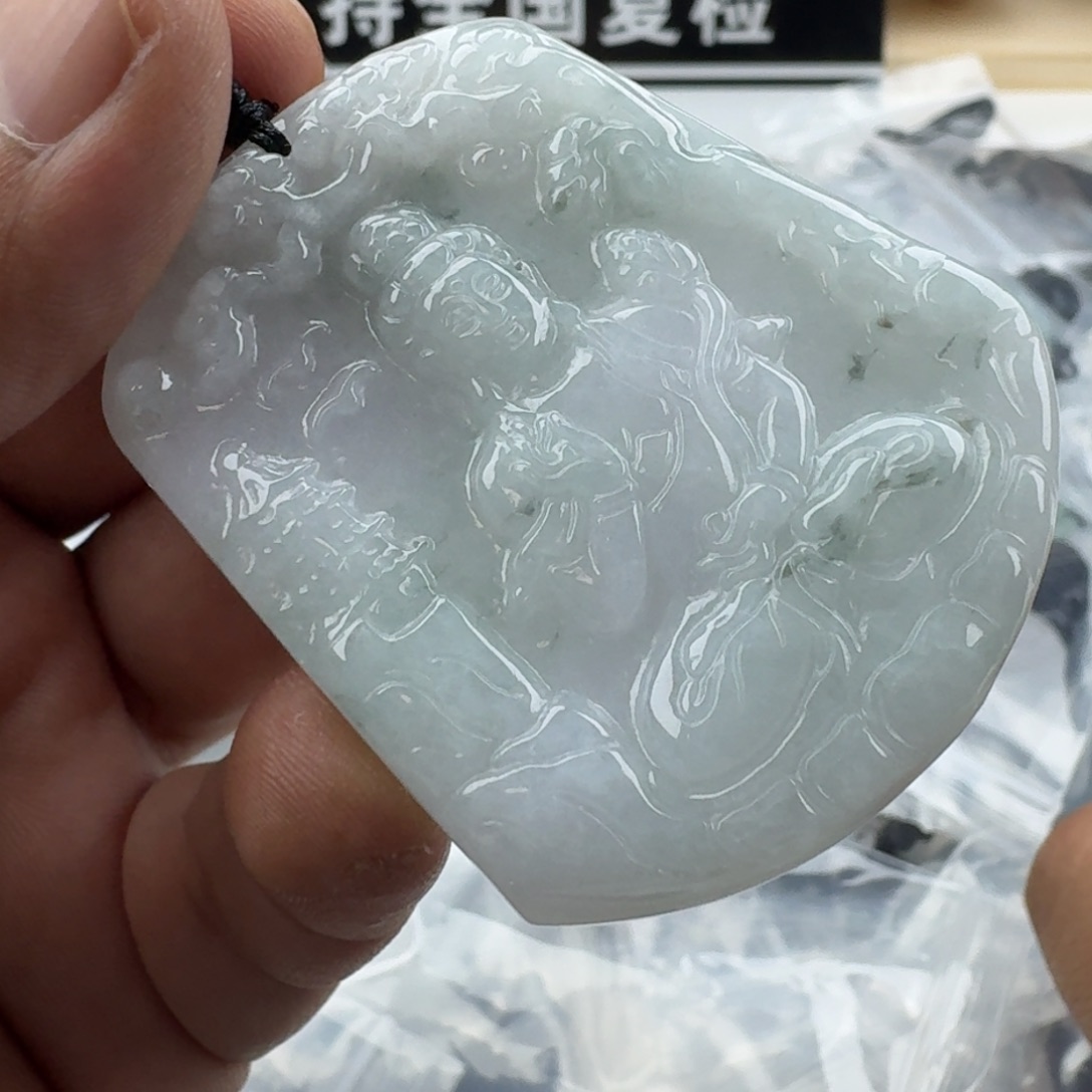 翡翠未镶嵌颈饰天然缅甸A货翡翠