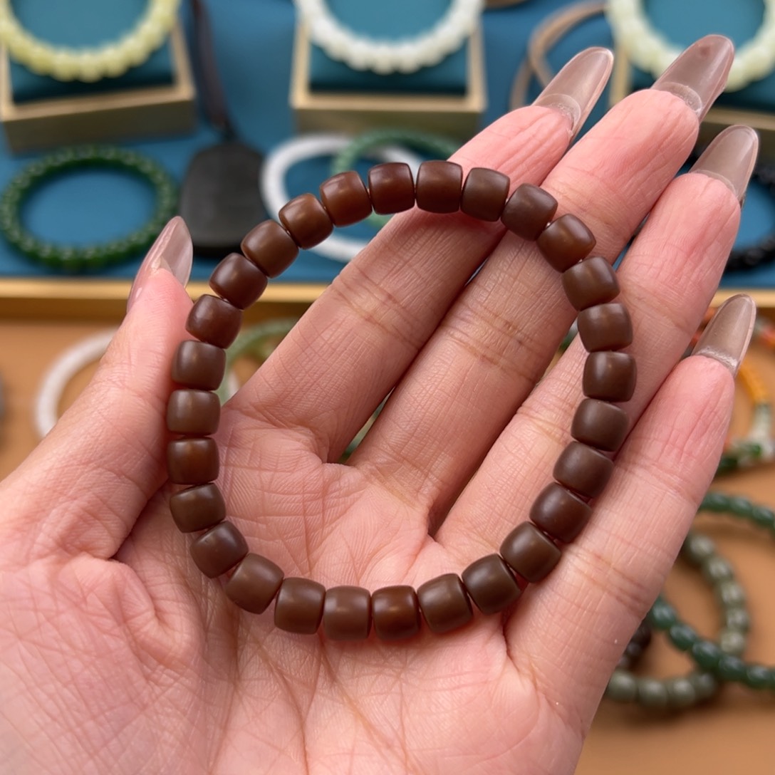 手链未镶嵌和田玉（糖玉）