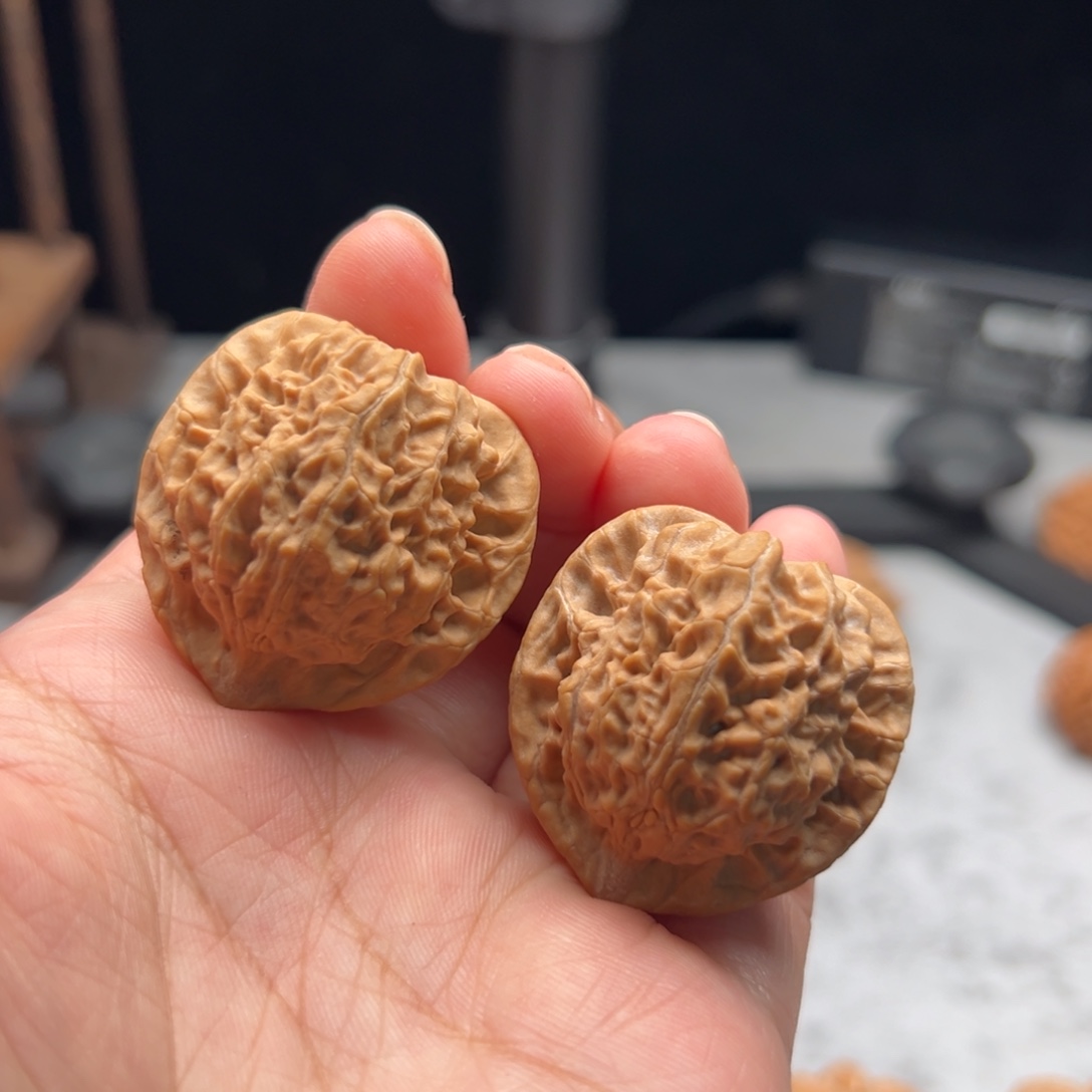 文玩核桃吊坠34号野生小帽34.32.35