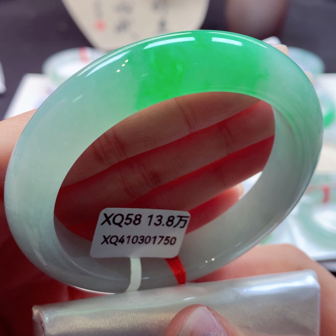 翡翠手镯未镶嵌27正圈77