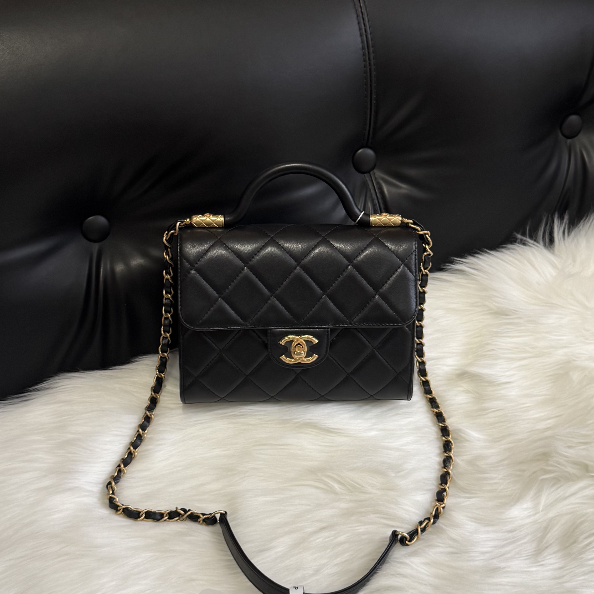 未使用 Chanel/香奈儿 壹所奢品/24A手柄方胖子 黑金 闲置