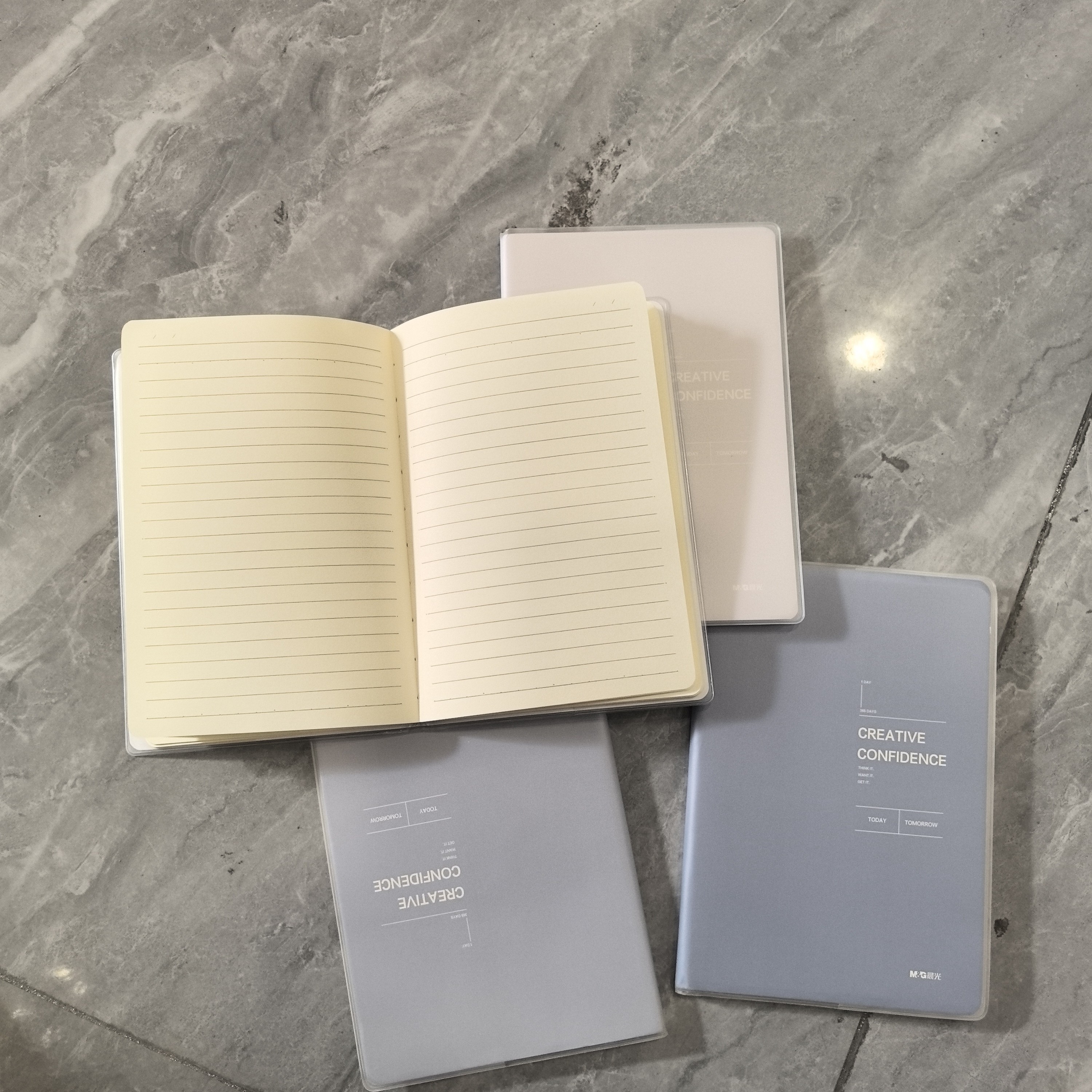 晨光A5胶套横格64页发4本8款随机发