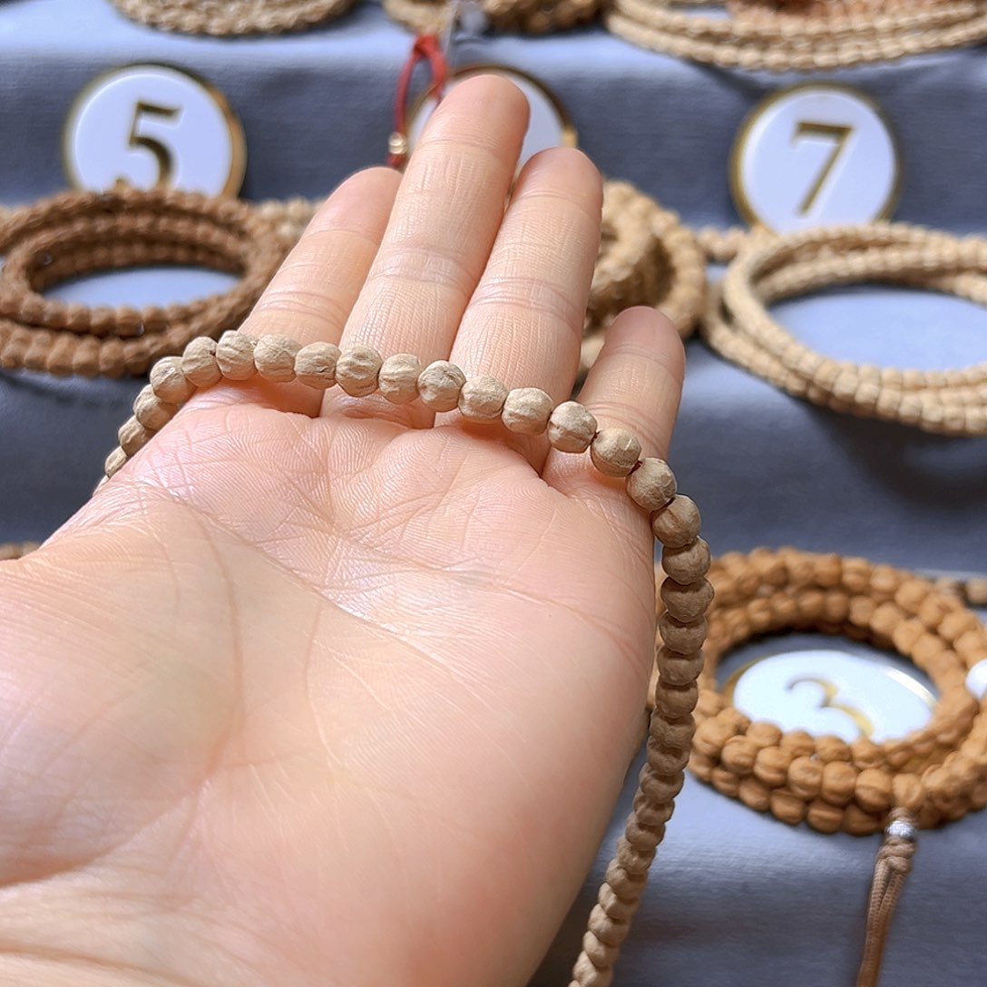 柏香籽/百香籽手串时*