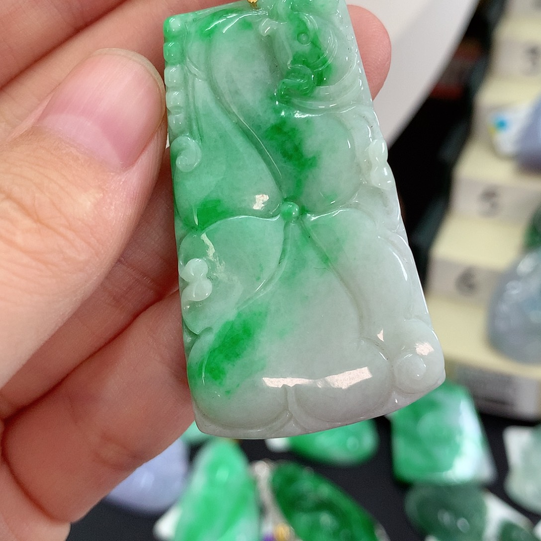 翡翠18K金镶嵌吊坠(不含链)
