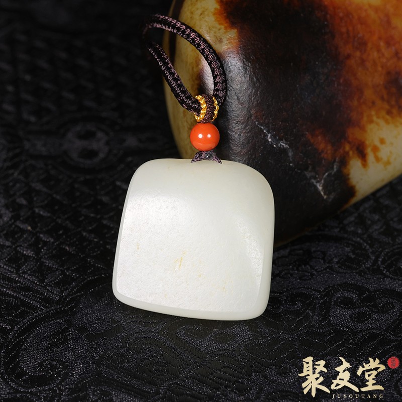 聚友堂王伟玉雕24.5克新疆和田玉籽料满皮白玉无事牌平安玉牌挂件