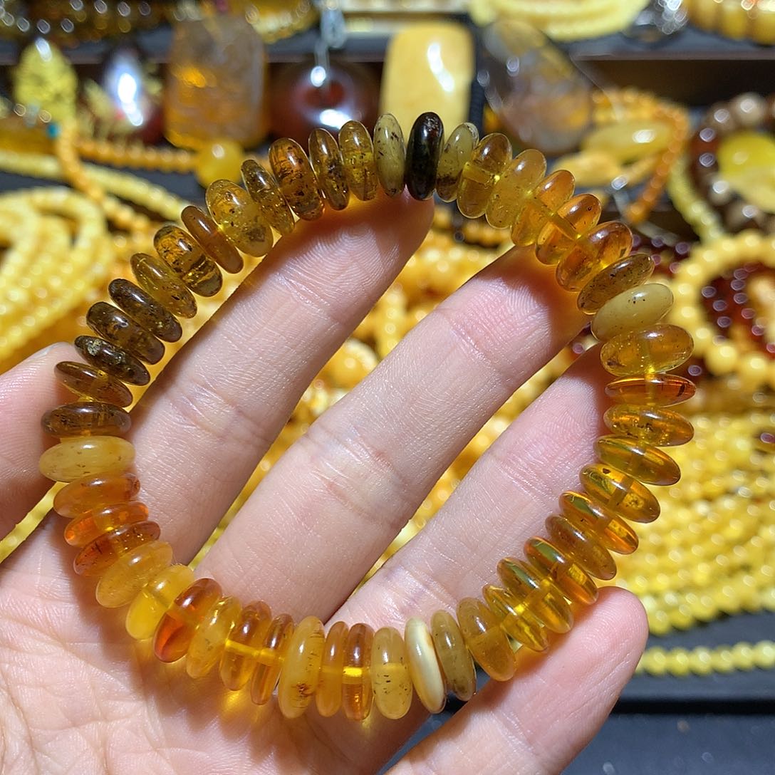 未镶嵌琥珀珠宝奇石