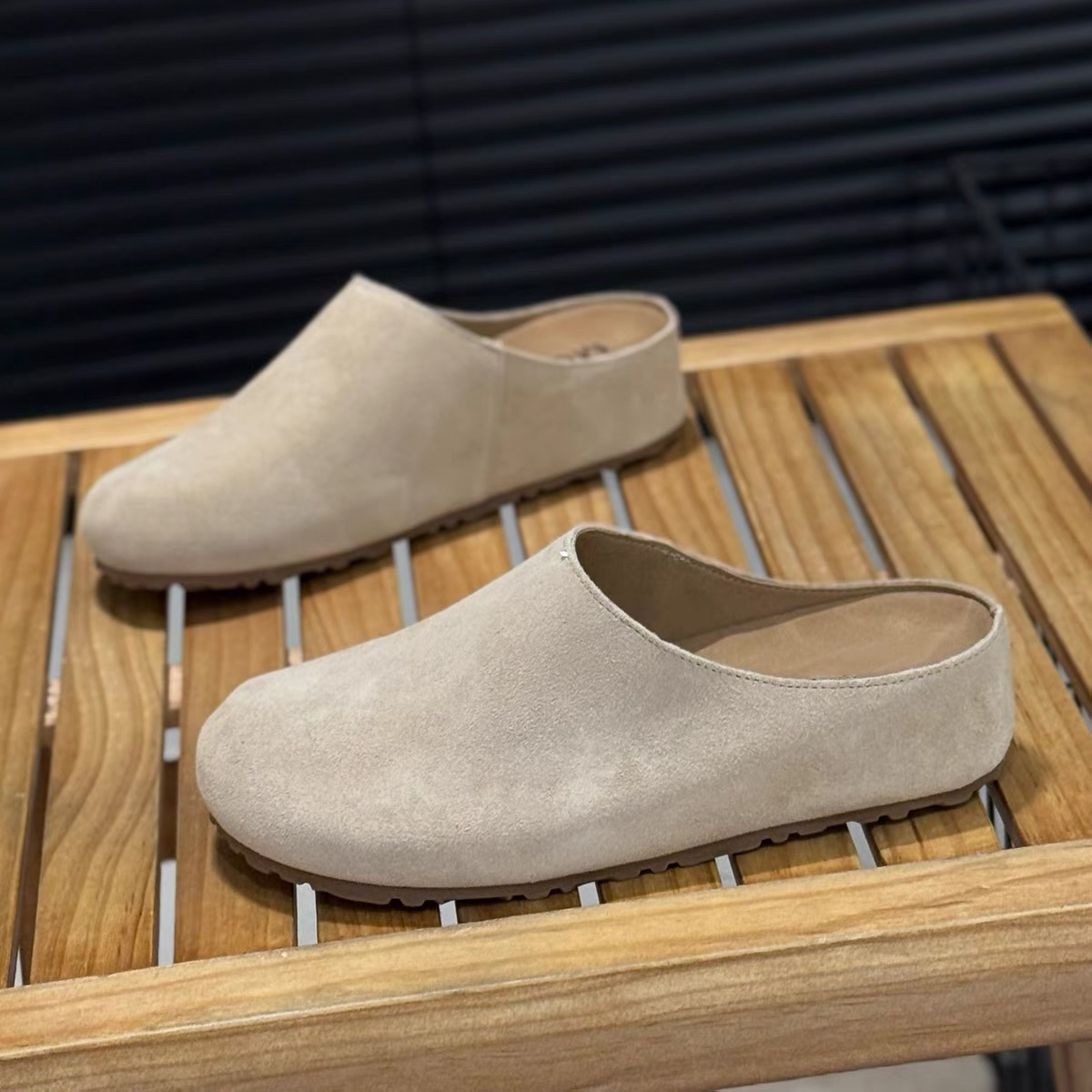 C5822   沙色   夏季时尚新款博肯拖鞋