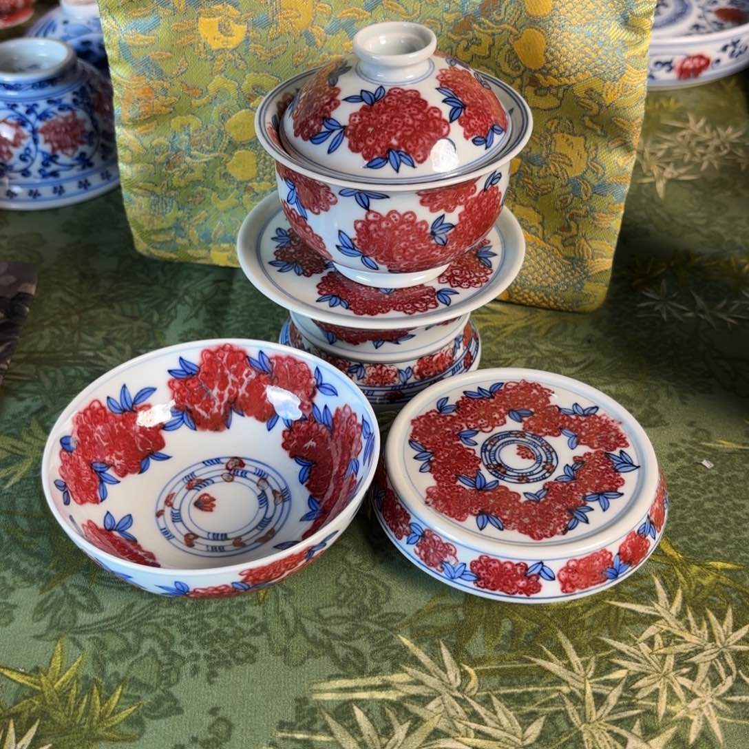 李*青花釉里红繁华四件套