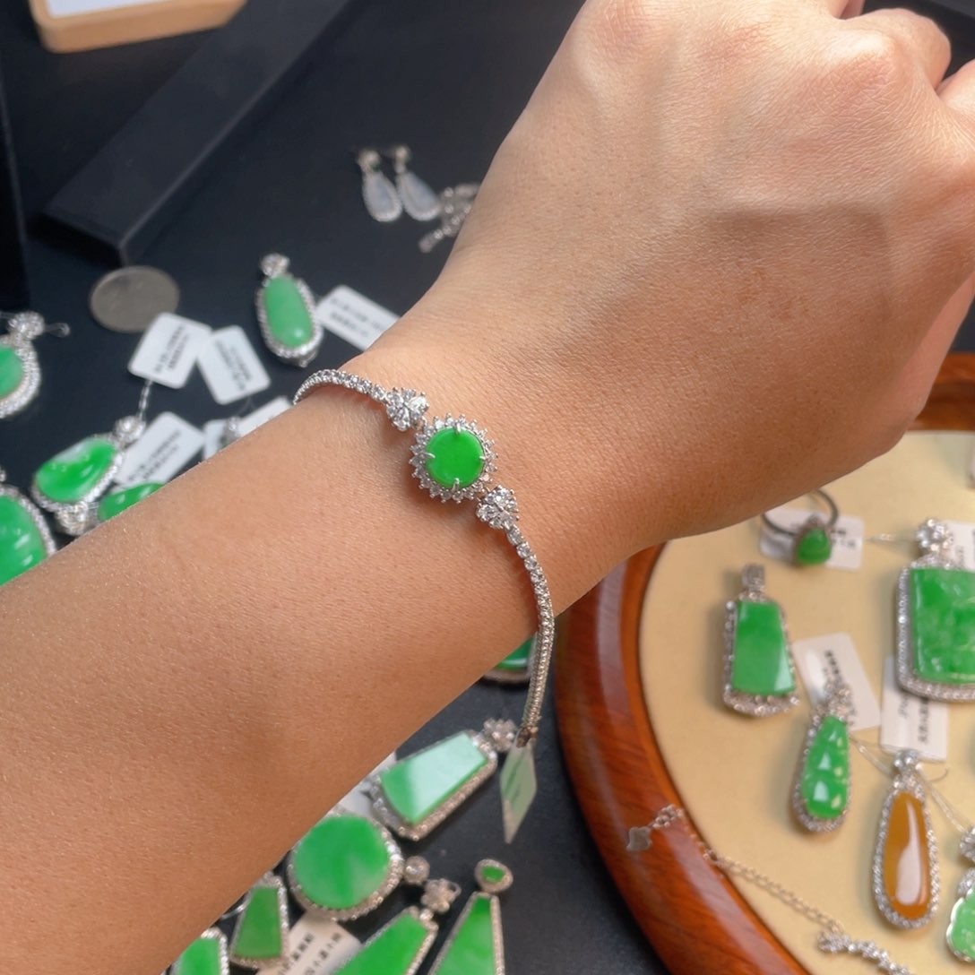 翡翠吊坠(不含链)银S925镶嵌手链