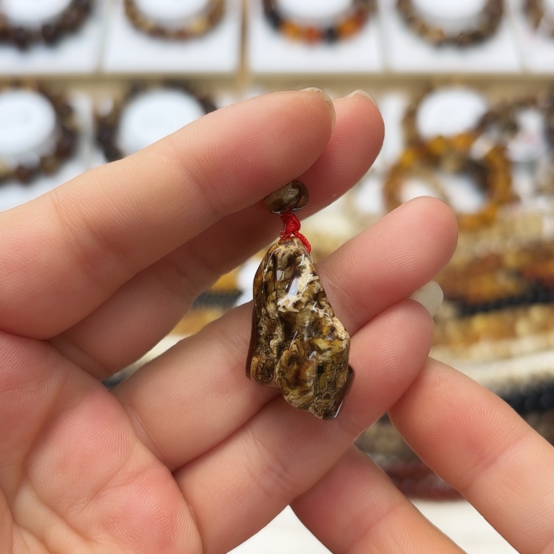 琥珀未镶嵌裸石大