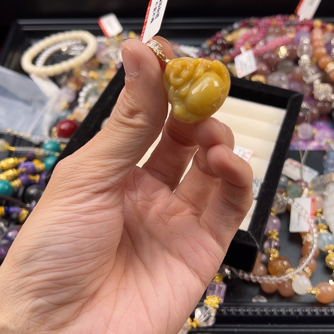 翡翠未镶嵌颈饰单品