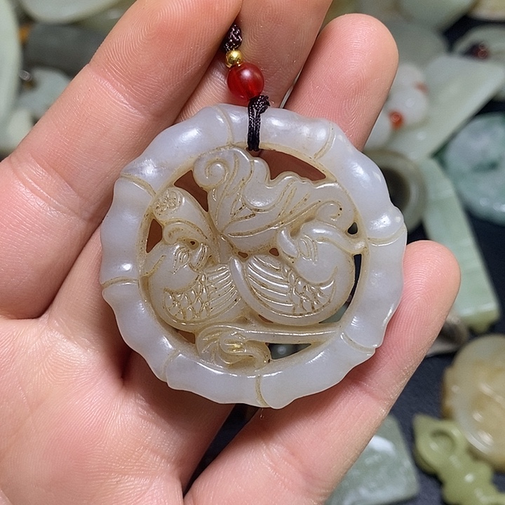 和田玉（糖玉）未镶嵌颈饰